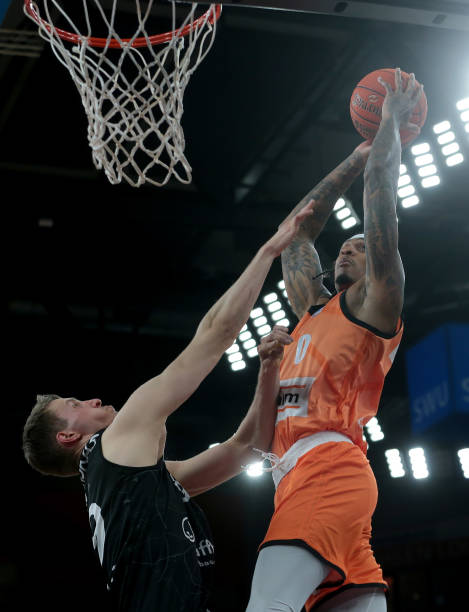 利物浦等对 利物浦等对